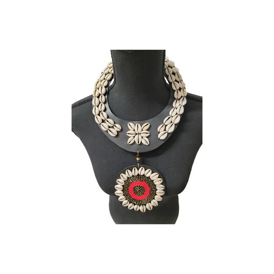 Red, Black & Gold Pedant With Shells